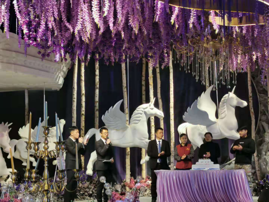 好友缘国宴举行“佳年华”活动暨员工生日会923.png